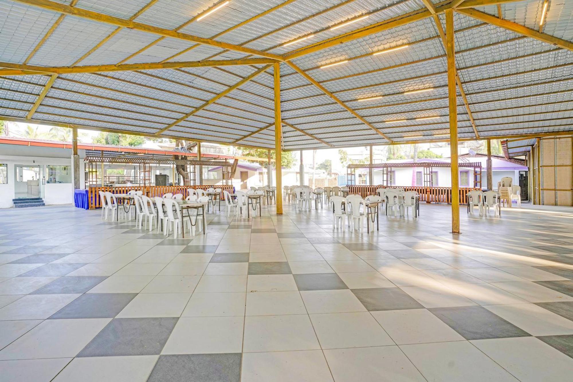 Hotel O Summer House Daman Bagian luar foto