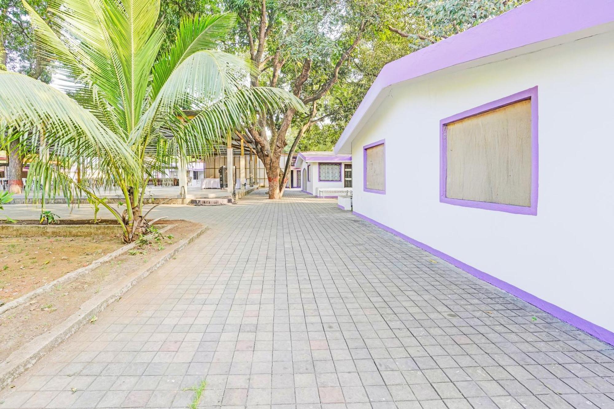 Hotel O Summer House Daman Bagian luar foto